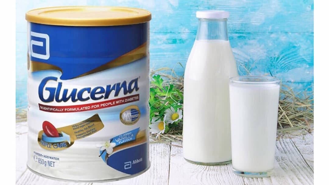 Sữa bột Glucerna 850g hộp màu xanh