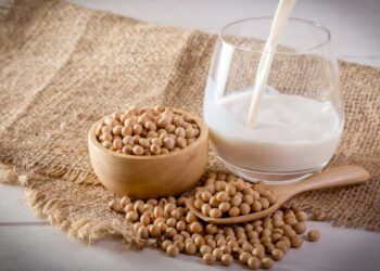 Góc giải đáp: uống sữa đậu nành có giảm cân không?