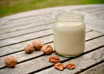 Lợi ích của sữa óc chó đối với đời sống sức khỏe, tinh thần