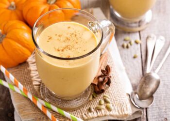 Sữa bí đỏ hạt sen có tác dụng gì? Cách làm sữa bí đỏ hạt sen