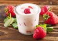 Cách làm trà sữa Yakult