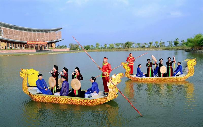 Nô nức hội Lim